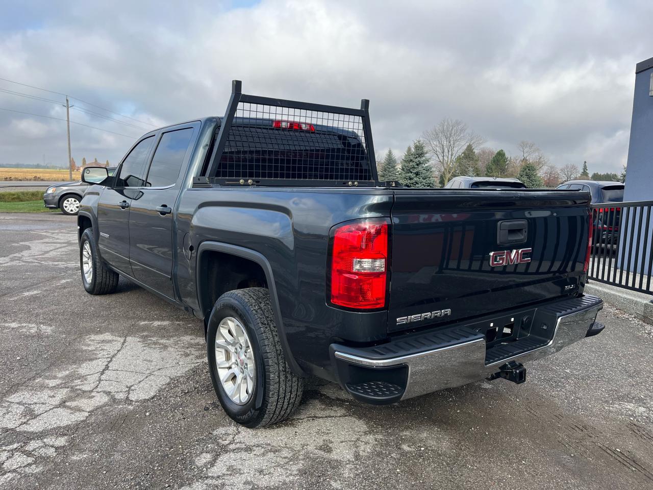 2018 GMC Sierra 1500 SLE | Crew Cab | Backup Camera | Bluetooth - Photo #3