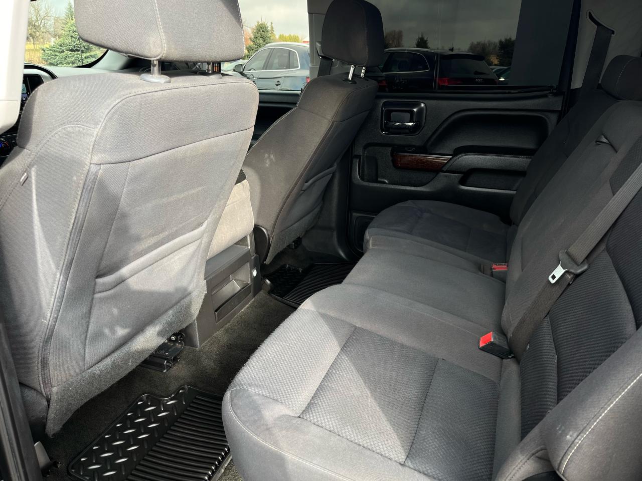 2018 GMC Sierra 1500 SLE | Crew Cab | Backup Camera | Bluetooth - Photo #10