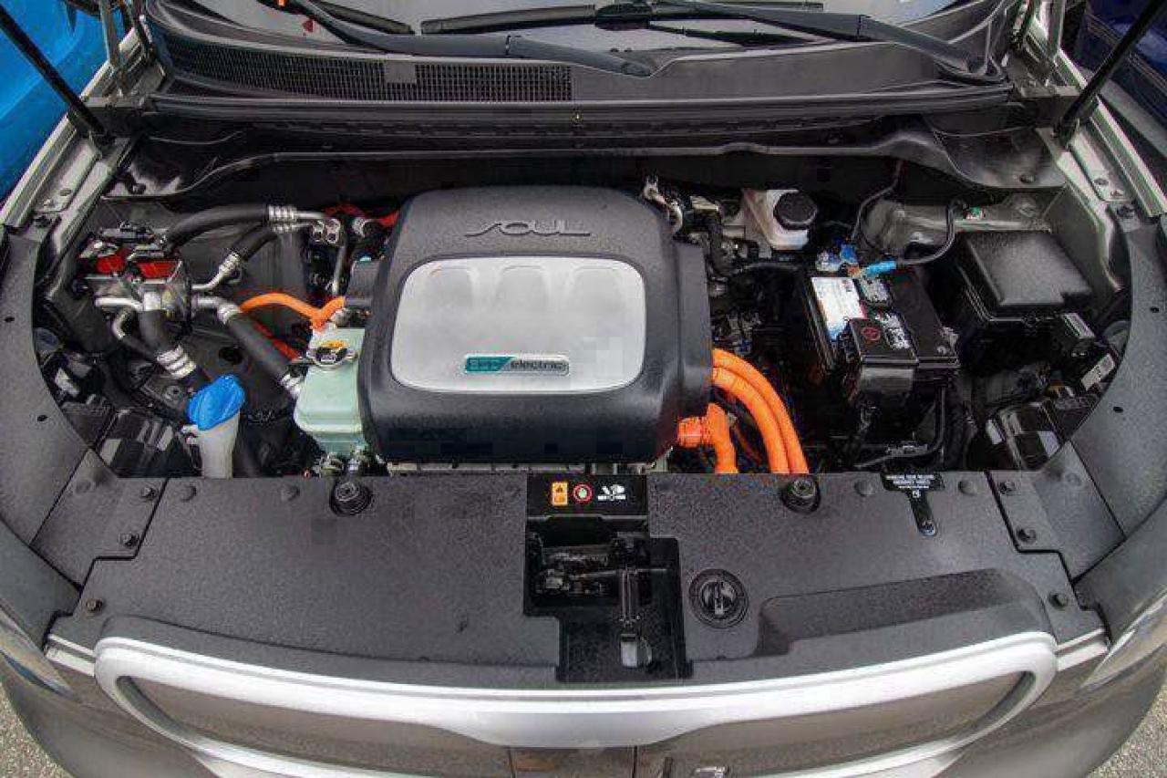 2019 Kia Soul EV Luxury Photo5