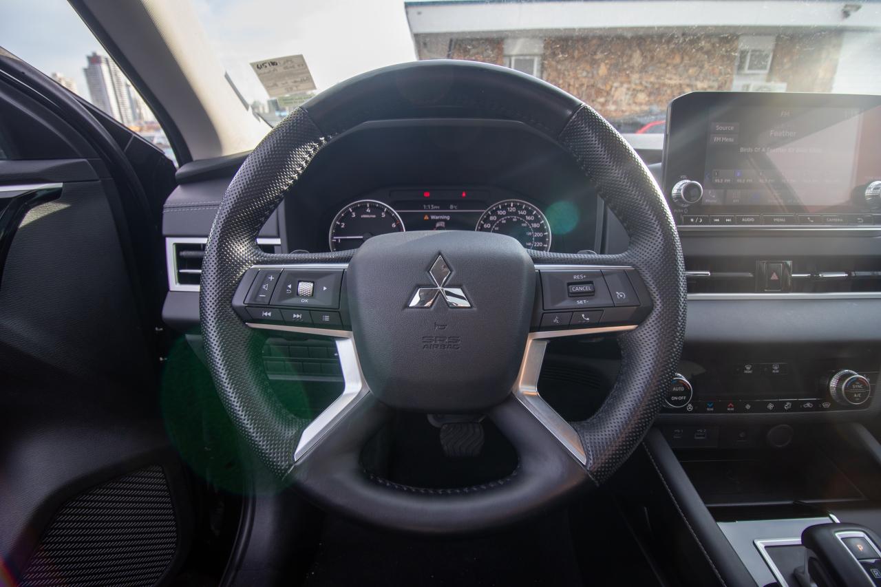 2022 Mitsubishi Outlander SE/BLACK EDITION Photo5