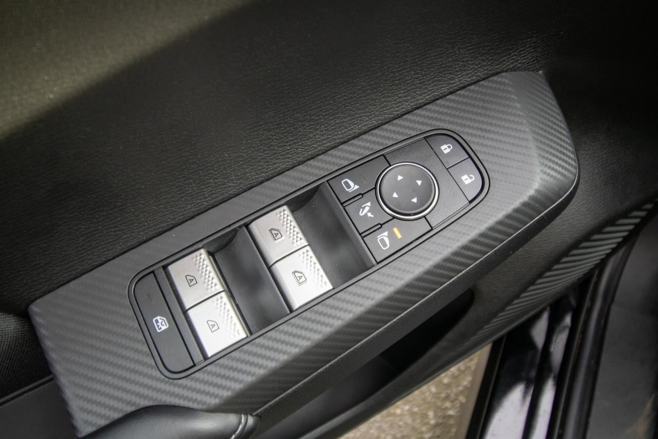 2022 Mitsubishi Outlander SE/BLACK EDITION Photo5