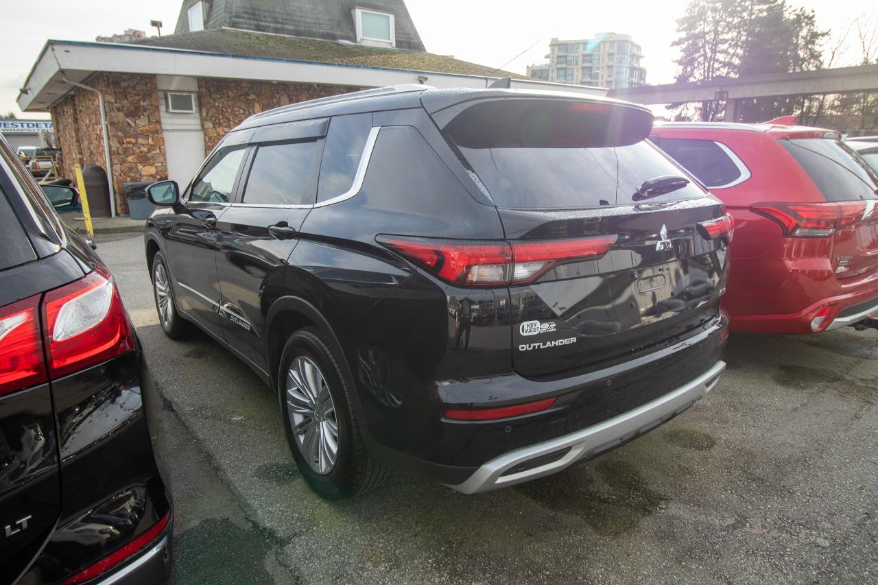 2022 Mitsubishi Outlander SE/BLACK EDITION Photo5