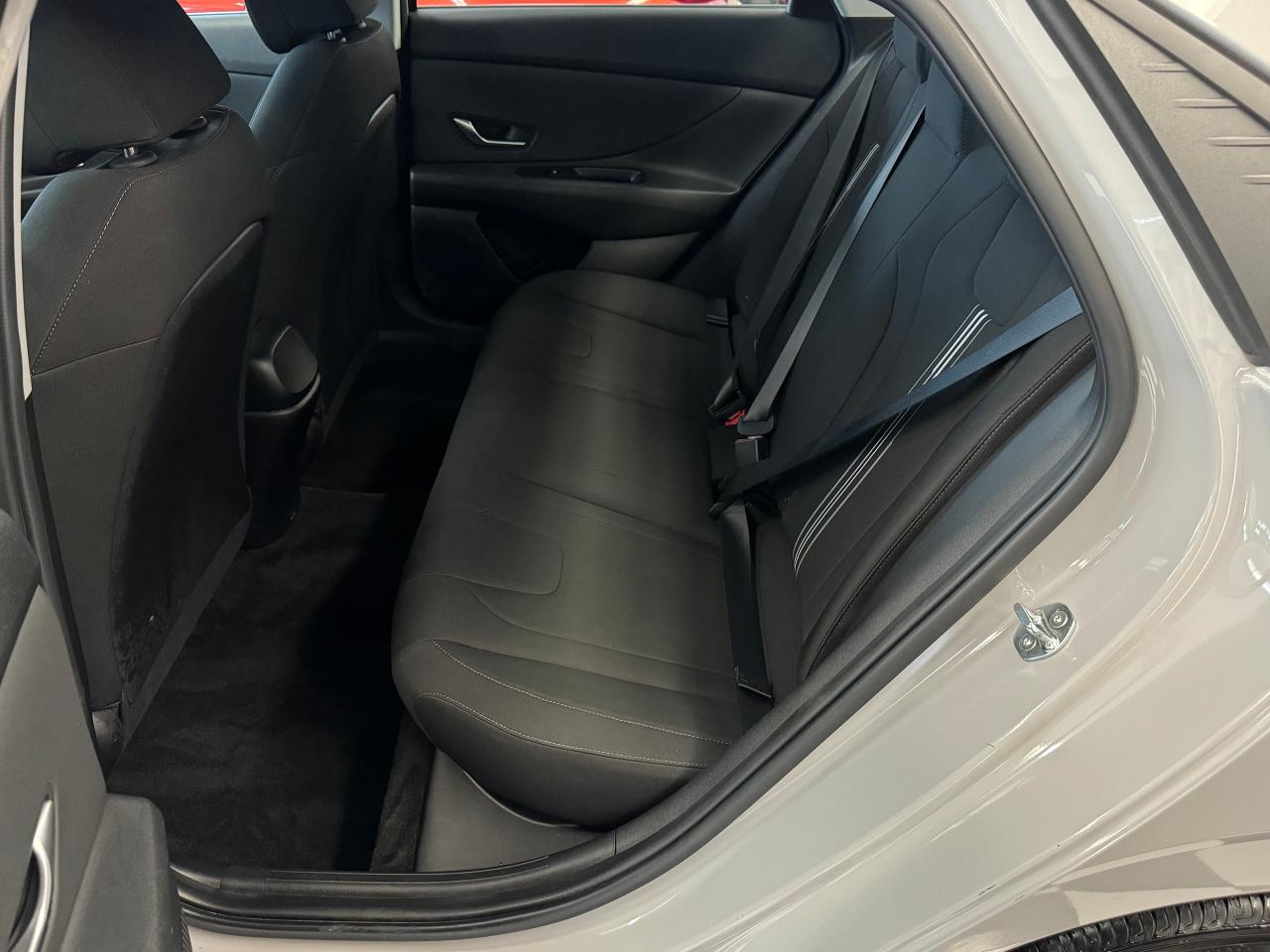 2022 Hyundai Elantra Preferred+LaneKeep+One Owner+CLEAN CARFAX - Photo #22
