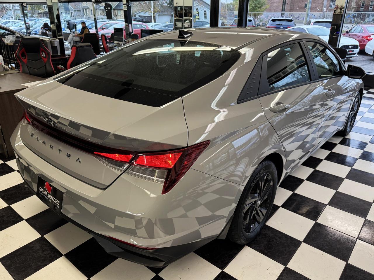 2022 Hyundai Elantra Preferred+LaneKeep+One Owner+CLEAN CARFAX - Photo #8