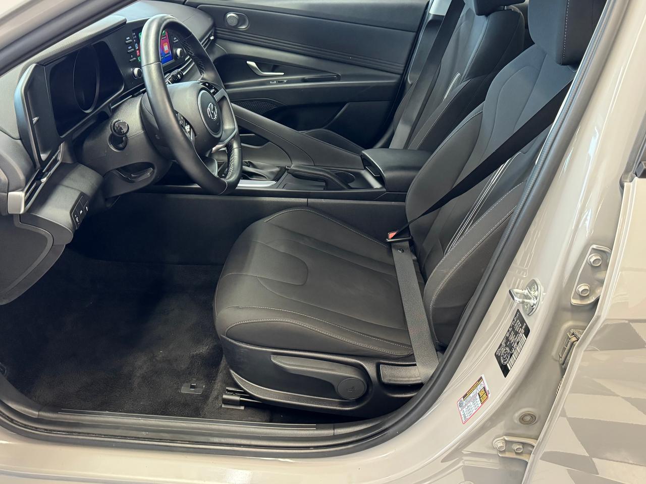 2022 Hyundai Elantra Preferred+LaneKeep+One Owner+CLEAN CARFAX - Photo #20