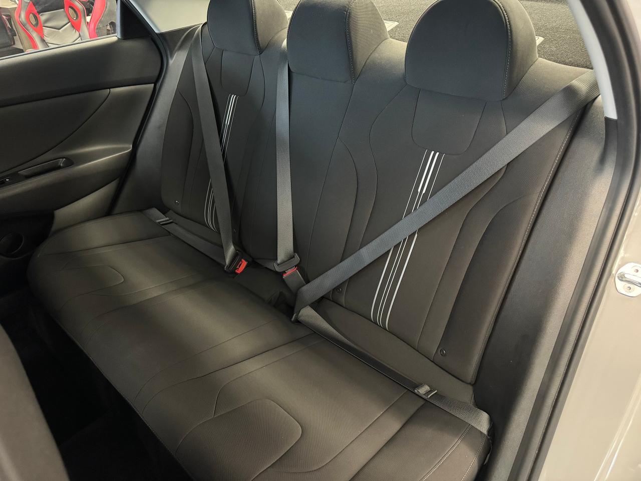 2022 Hyundai Elantra Preferred+LaneKeep+One Owner+CLEAN CARFAX - Photo #23