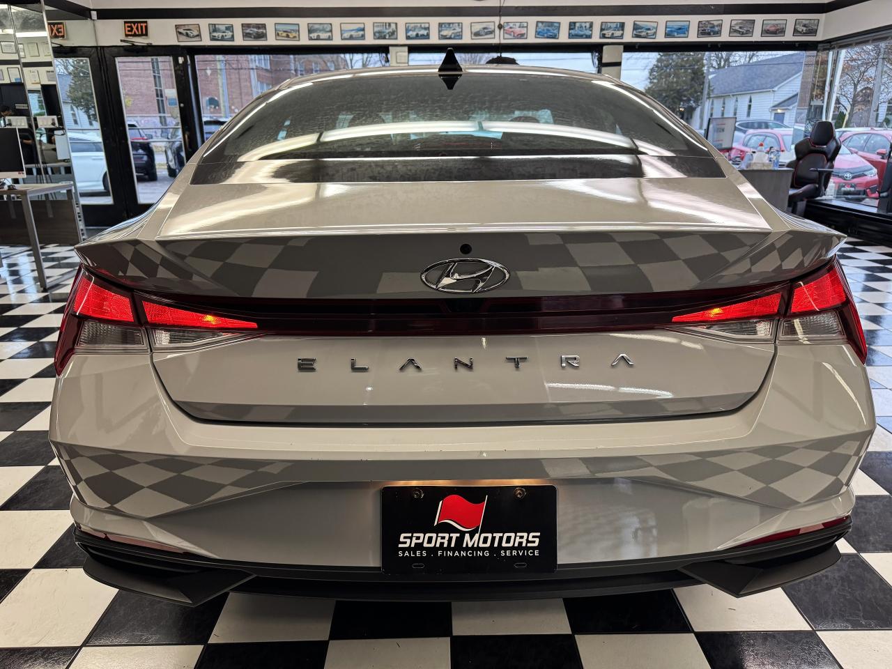 2022 Hyundai Elantra Preferred+LaneKeep+One Owner+CLEAN CARFAX - Photo #7