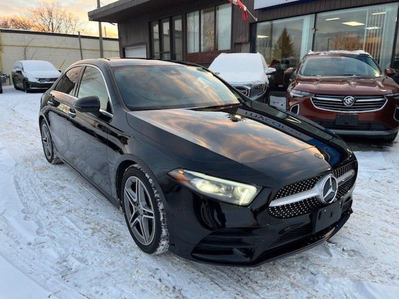 Used 2022 Mercedes-Benz A Class LOW MILAGE!!!!  SUNROOF. HEATED SEATS. LEATHER. BACKUP CAM. ALLOYS. A/C. CRUISE. PWR GROUP. KEYLESS for sale in North Bay, ON