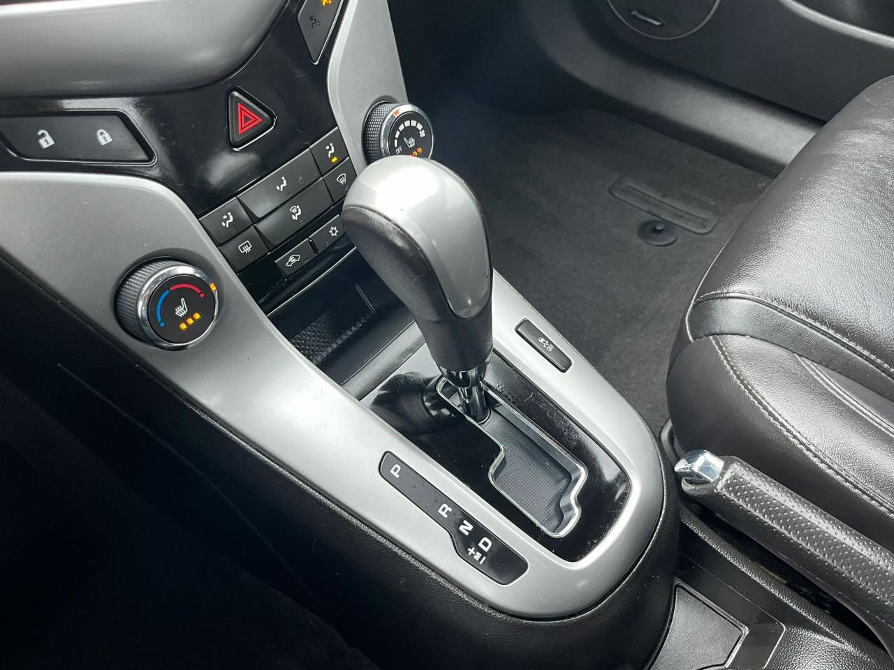 2014 Chevrolet Cruze 2LT-Leather-Backup Cam-Sunroof-Bluetooth-Alooys - Photo #21