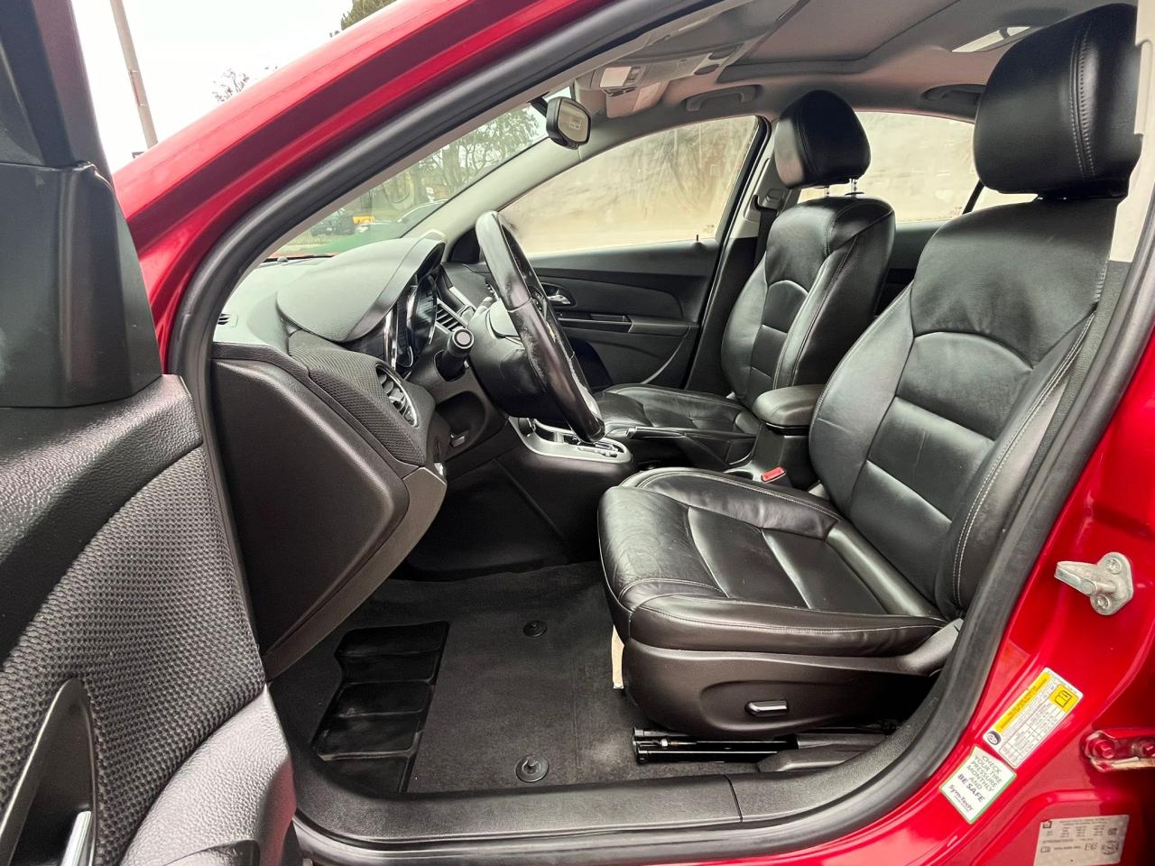 2014 Chevrolet Cruze 2LT-Leather-Backup Cam-Sunroof-Bluetooth-Alooys - Photo #8