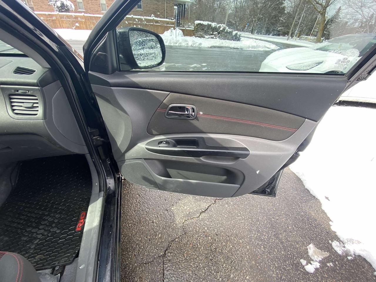 2010 Kia Rio Rio5 EX Photo