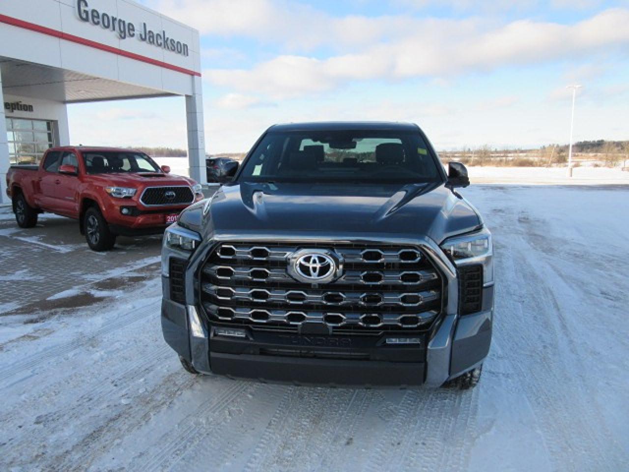 2025 Toyota Tundra PLATINUM Crewmax Platinum 5.5` Box Photo1