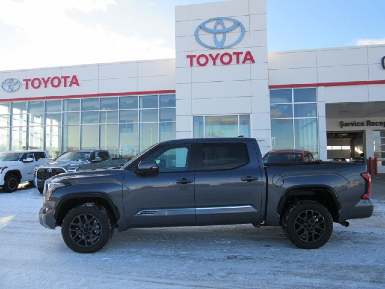 2025 Toyota Tundra PLATINUM Crewmax Platinum 5.5` Box Photo4