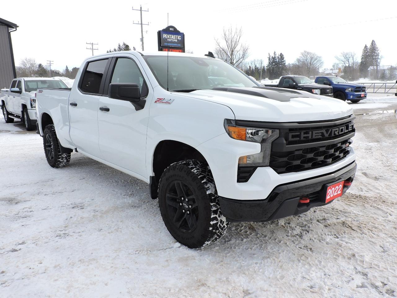 Used 2022 Chevrolet Silverado 1500 Custom Trail Boss 5.3L Seats 6 New Brakes 22000 KM for sale in Gorrie, ON