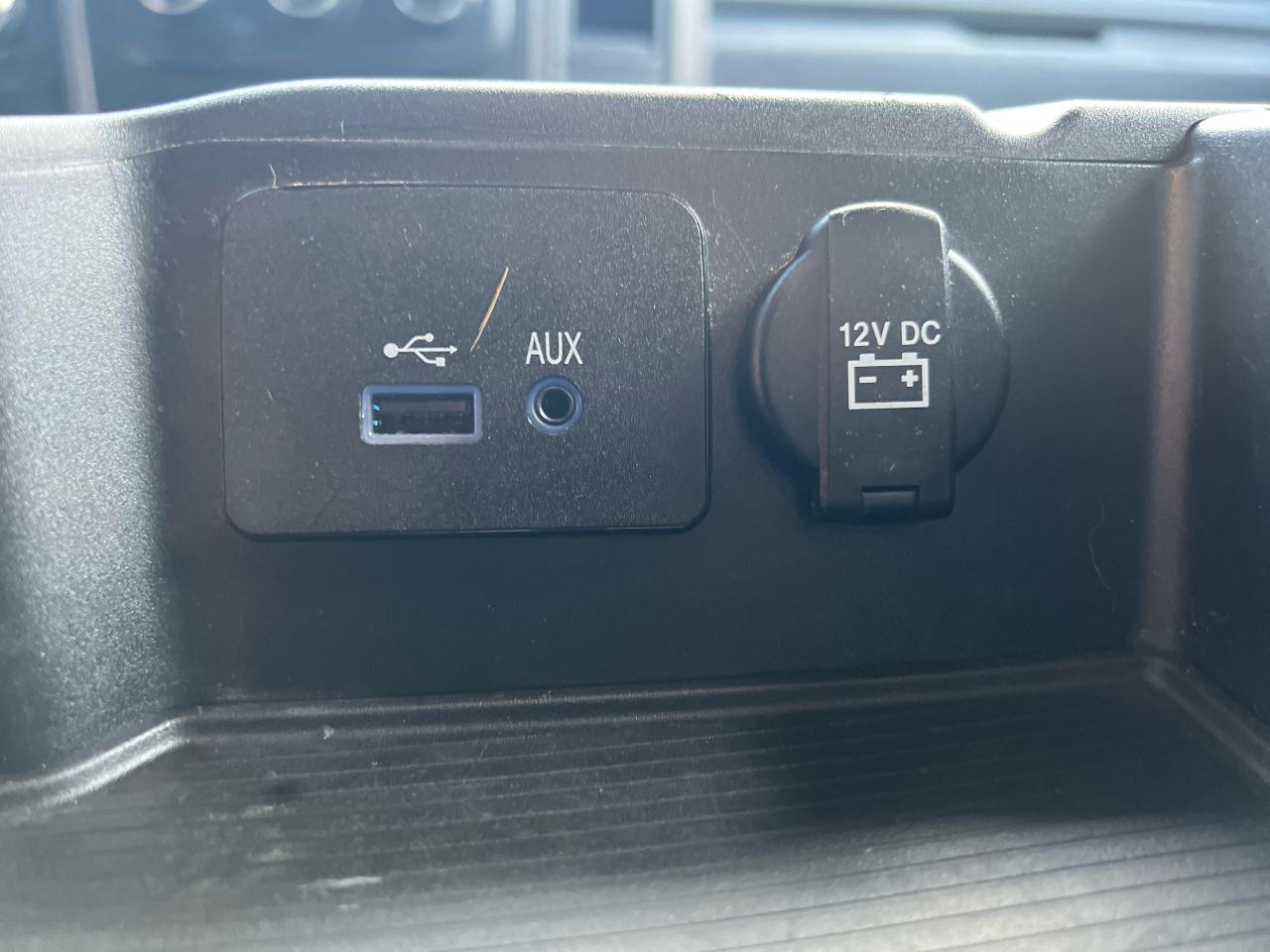2017 RAM 1500 **4X4 QUAD CAB** - Photo #14