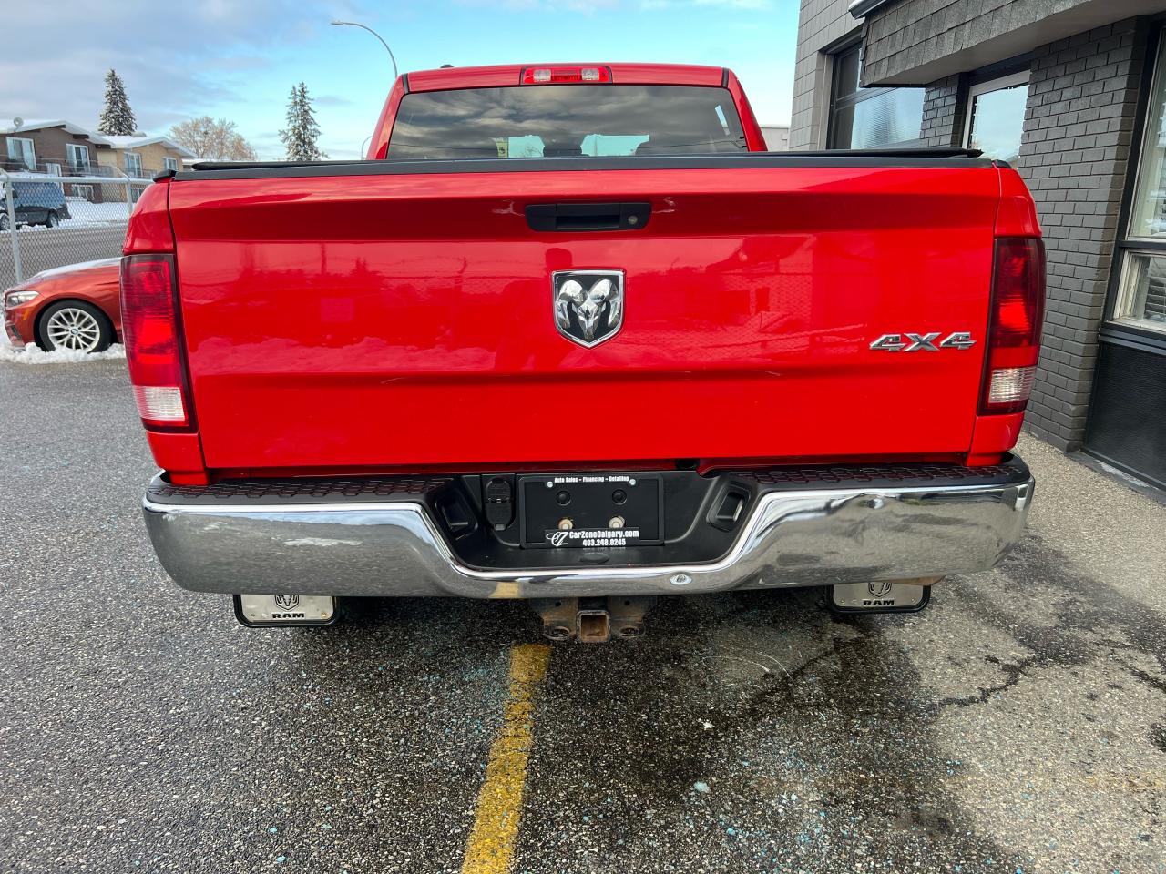 2017 RAM 1500 **4X4 QUAD CAB** - Photo #4