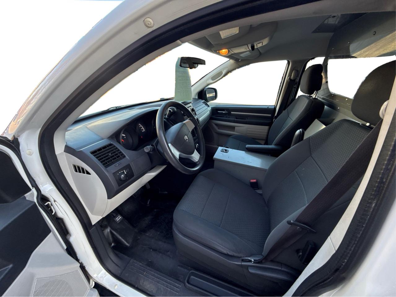 2010 Dodge Grand Caravan C/V - Photo #20