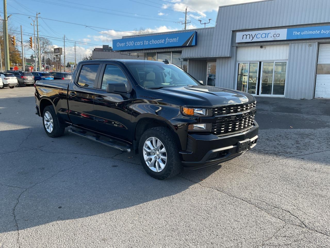 Used 2020 Chevrolet Silverado 1500 Silverado Custom 5.3L CUSTOM SHORT BOX!!! TONNEAU COVER. BOX LINER. RUNNING BOARDS.  BACKUP CAM. ALLOYS. A/C. CRUISE. for sale in Kingston, ON