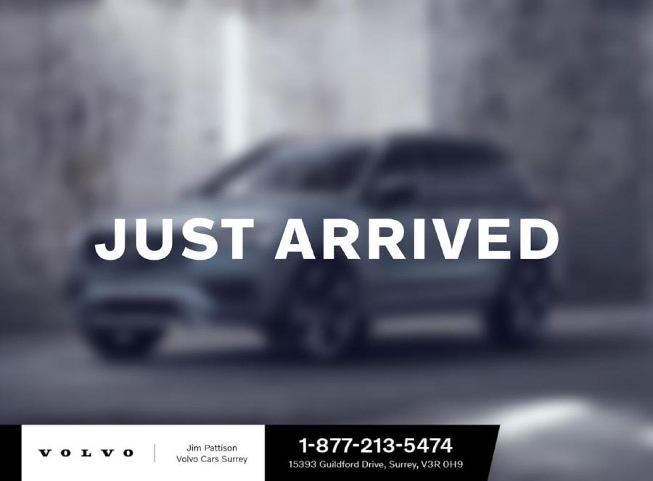 Used 2024 Volvo XC40 B5 AWD Core Bright Theme for sale in Surrey, BC