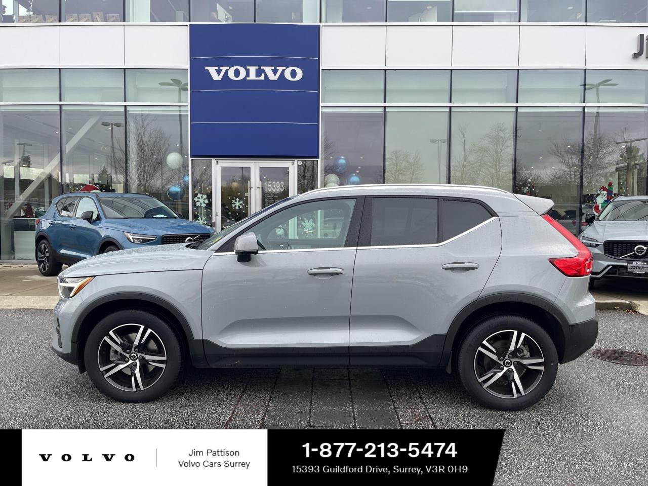 Used 2024 Volvo XC40 B5 AWD Core Bright Theme for sale in Surrey, BC