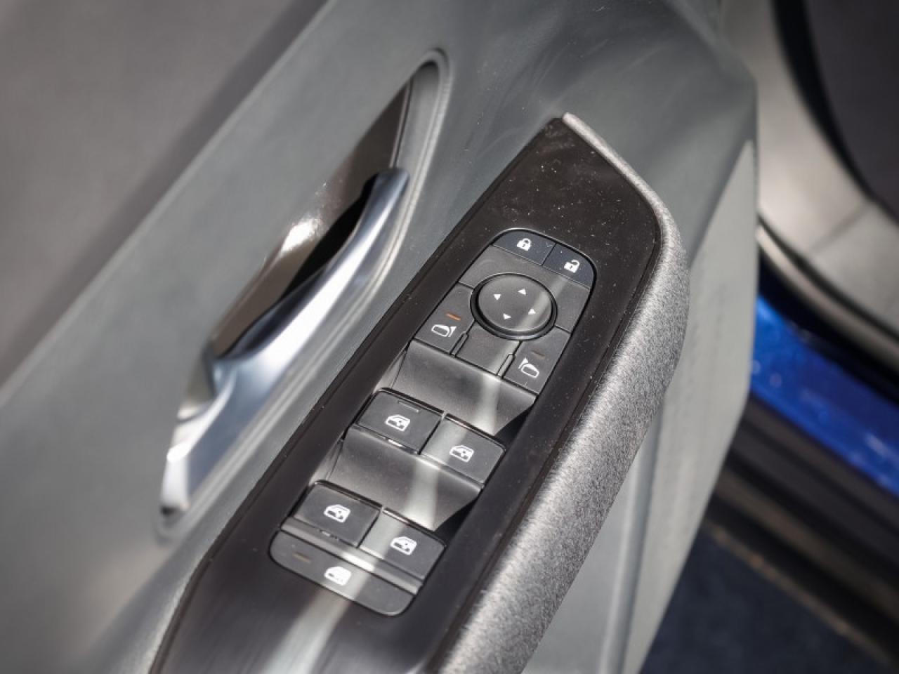 2025 Nissan Kicks SV  - Heated Seats - Low Mileage Photo