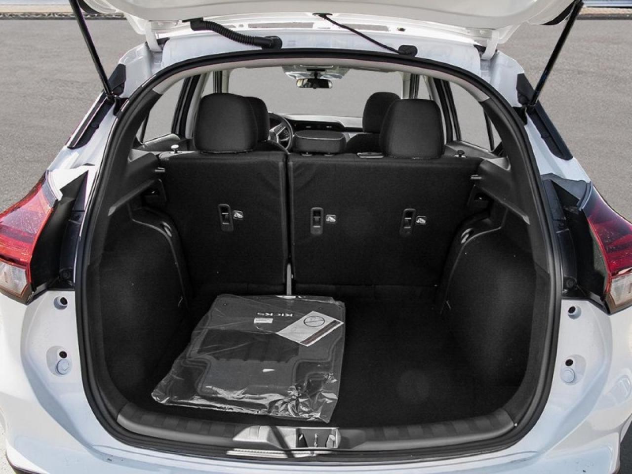 2025 Nissan Kicks Play SV  - Heated Seats -  Apple CarPlay Photo