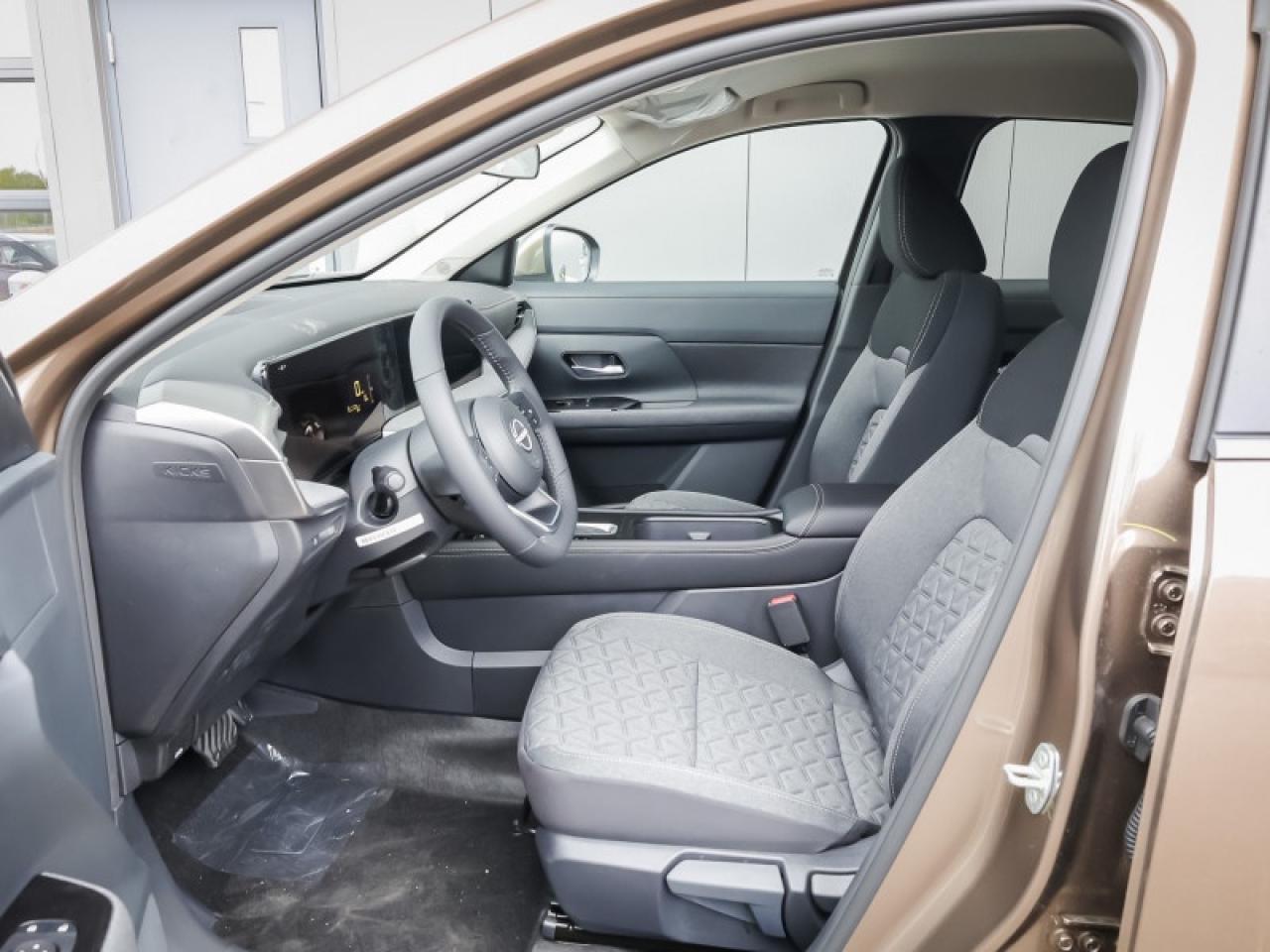 2025 Nissan Kicks SV  - Heated Seats - Low Mileage Photo