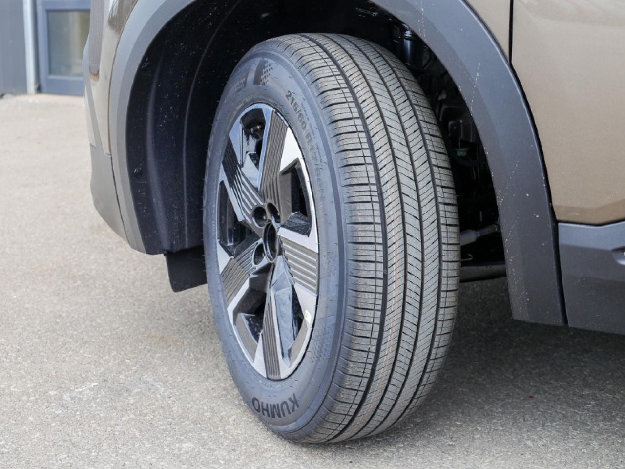 2025 Nissan Kicks SV  - Heated Seats - Low Mileage Photo