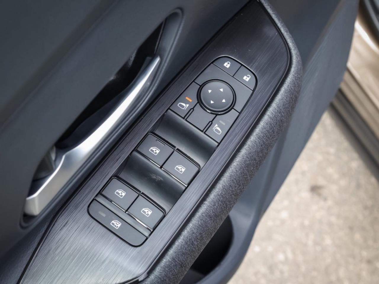 2025 Nissan Kicks SV  - Heated Seats - Low Mileage Photo