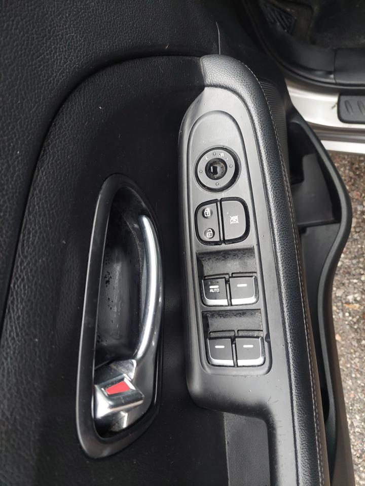 2014 Kia Rondo 4DR WGN AUTO LX - Photo #8