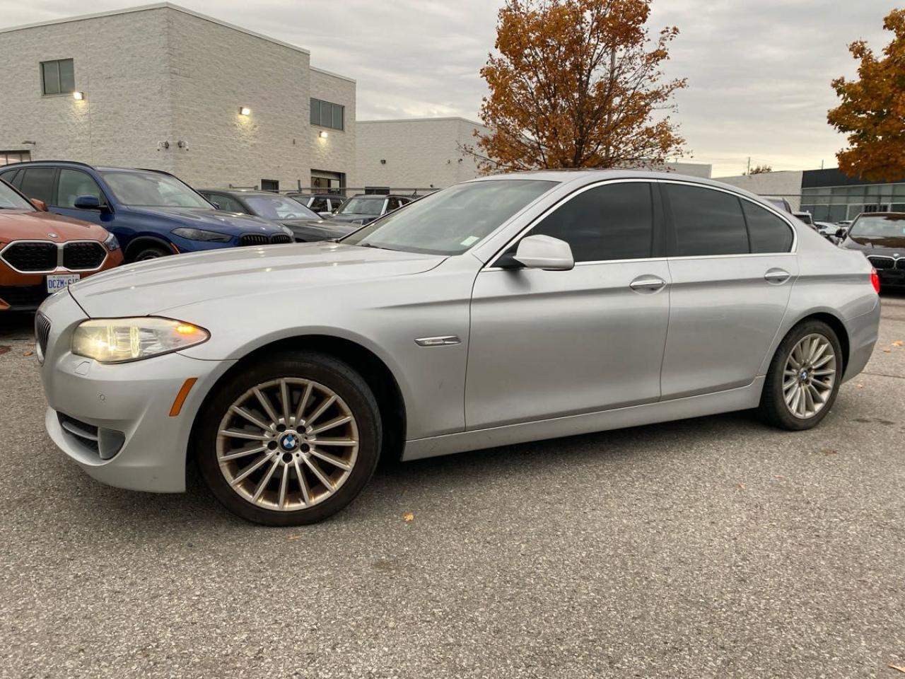 2013 BMW 5 Series 535i xDrive Photo2