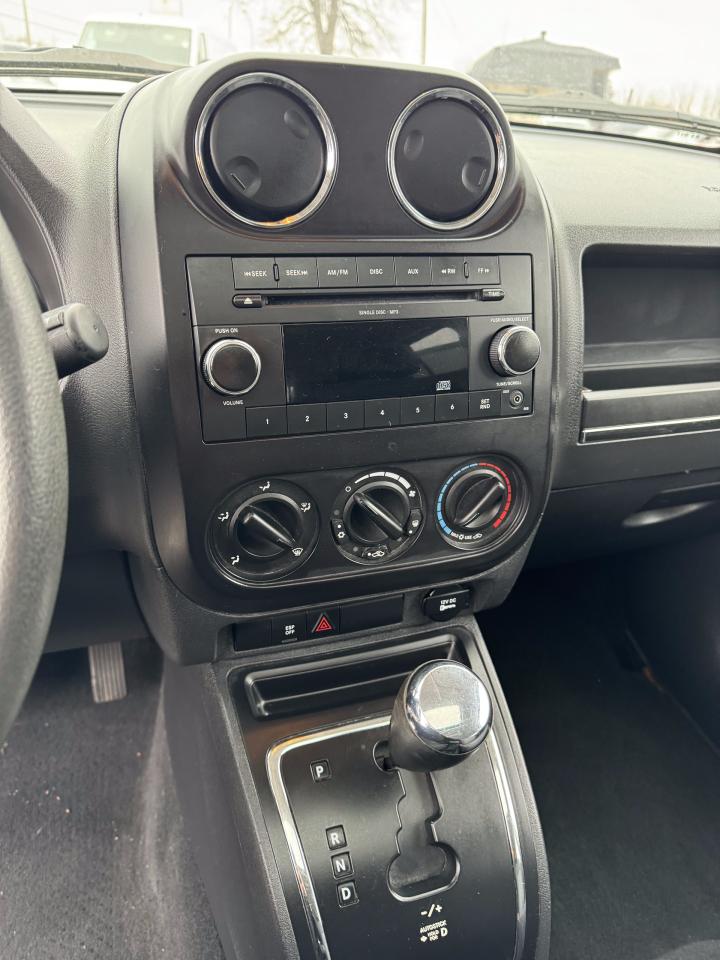 2009 Jeep Patriot FWD 4dr North - Photo #11