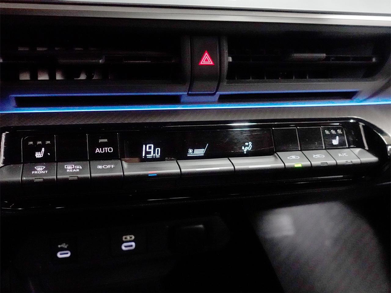 2023 Toyota Prius XLE | AWD-e | Leather | ACC | BSM | CarPlay Photo