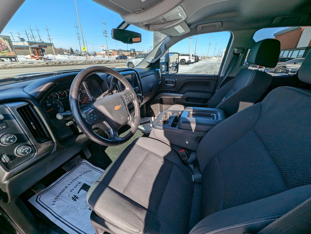 2018 Chevrolet Silverado 1500 LT - Photo #9