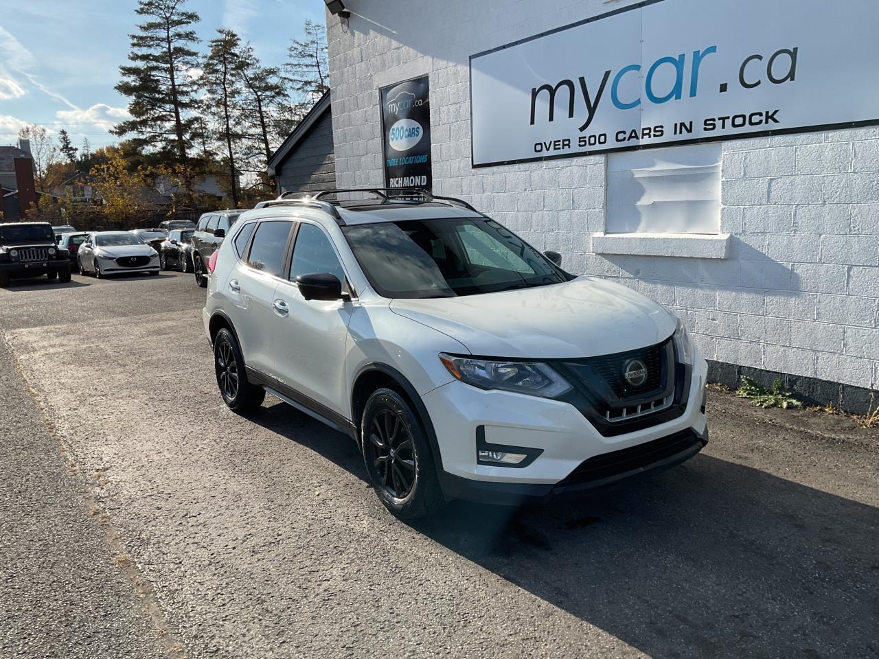 Used 2018 Nissan Rogue 2.5L SV AWD!!  PANOROOF. BACKUP CAM. HEATED SEATS. NAV. 17