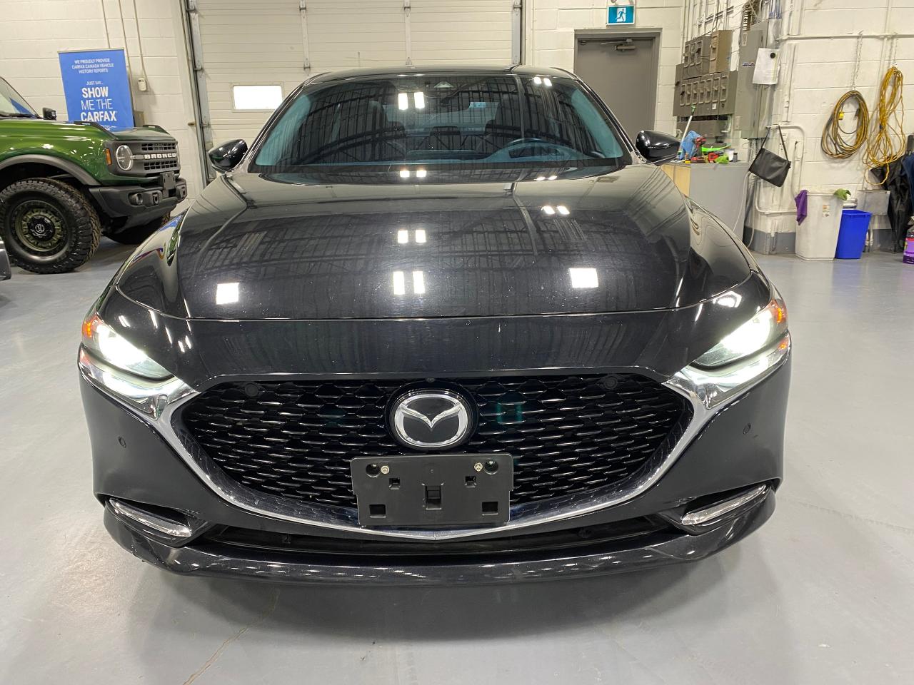 2021 Mazda MAZDA3 GT w/Turbo - Photo #8