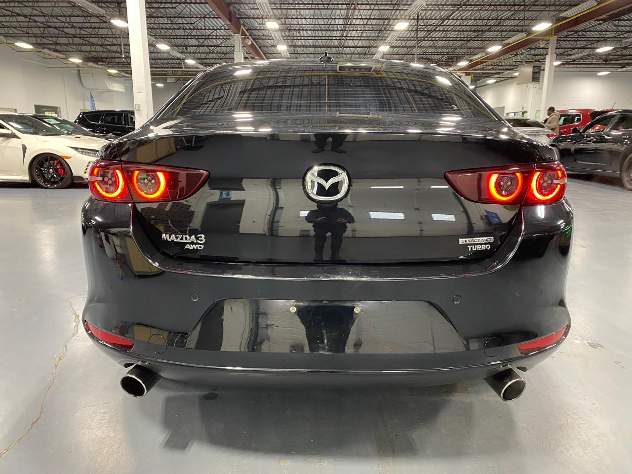 2021 Mazda MAZDA3 GT w/Turbo - Photo #4