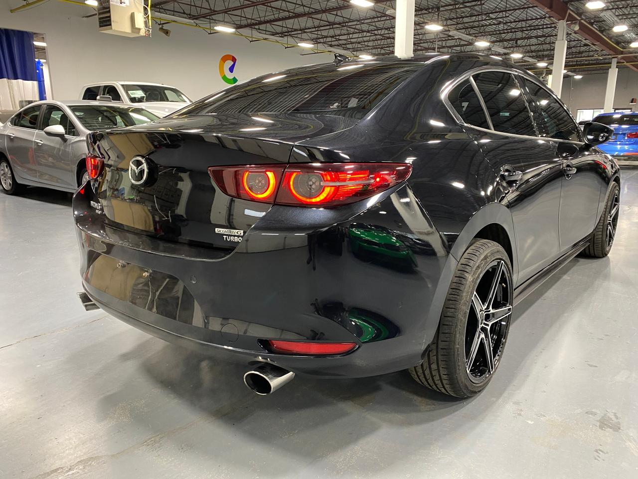2021 Mazda MAZDA3 GT w/Turbo - Photo #5