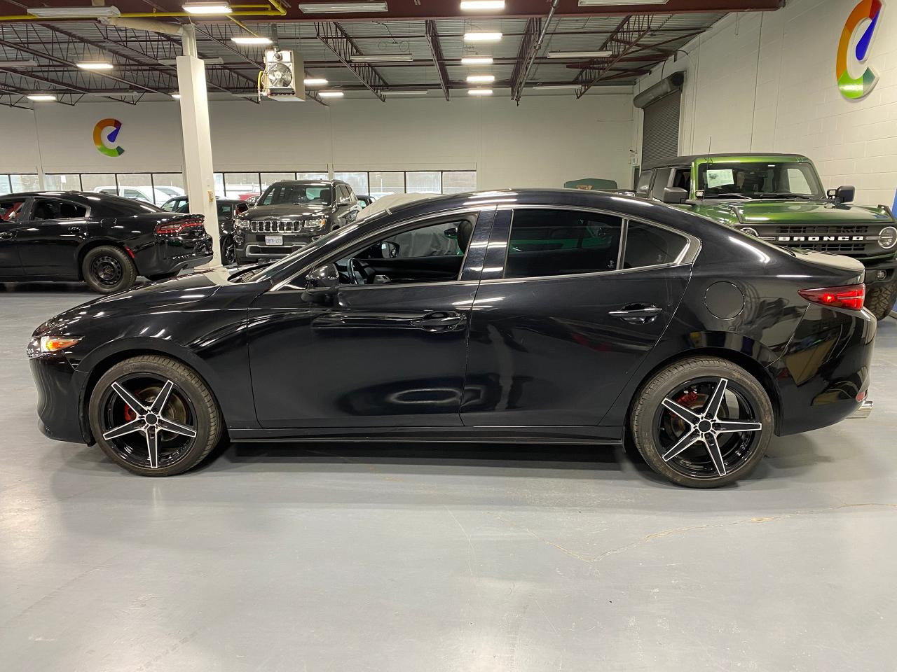 2021 Mazda MAZDA3 GT w/Turbo - Photo #2