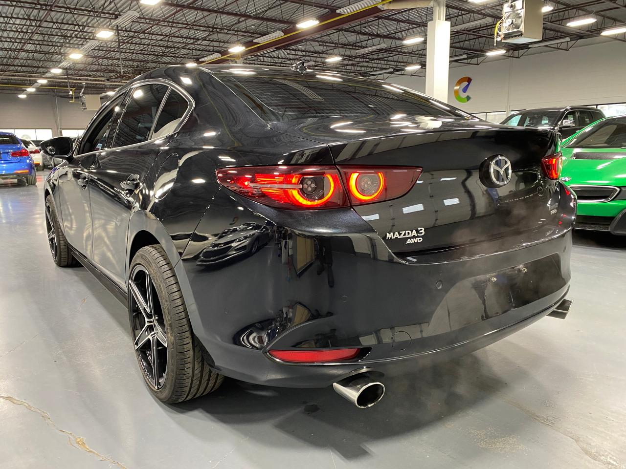 2021 Mazda MAZDA3 GT w/Turbo - Photo #3