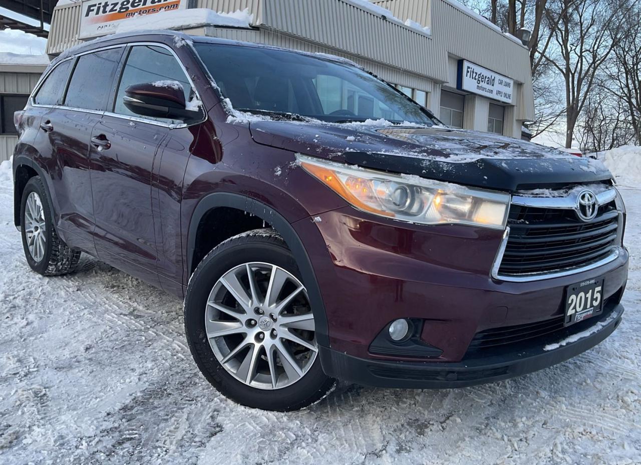 Used 2015 Toyota Highlander XLE AWD V6 - LTHR! NAV! BACK-UP CAM! 8 PASS! SUNROOF! for sale in Kitchener, ON