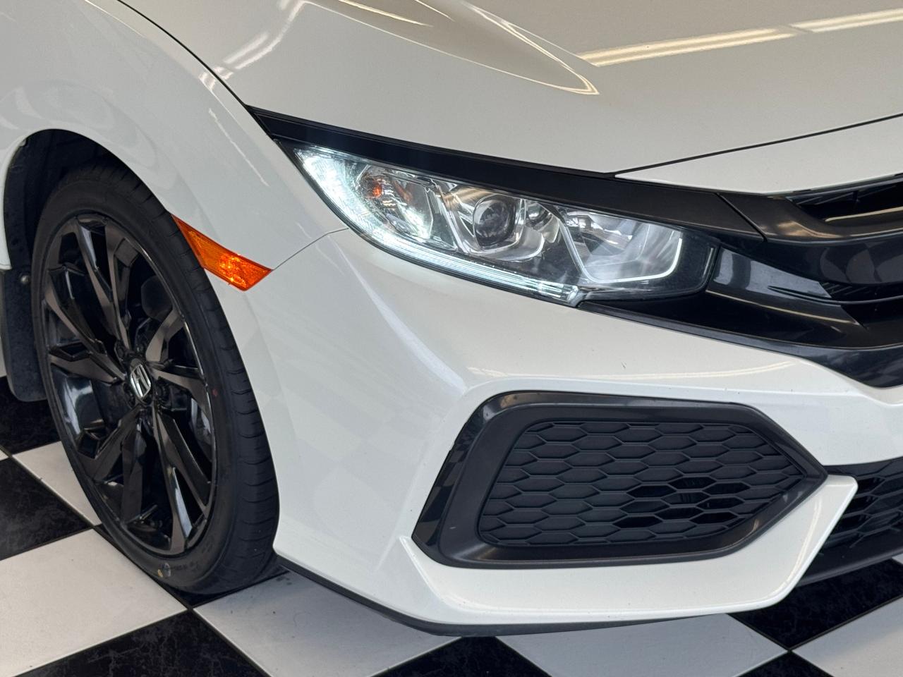 2019 Honda Civic LX Hatchback+New Tires+Brakes+LKA+CLEAN CARFAX - Photo #38
