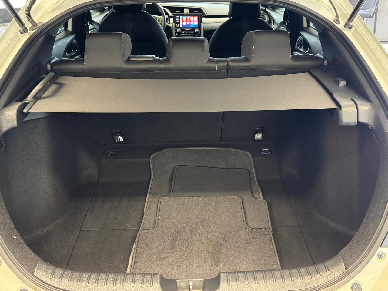2019 Honda Civic LX Hatchback+New Tires+Brakes+LKA+CLEAN CARFAX - Photo #26