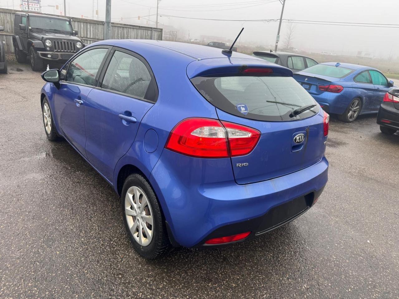 2015 Kia Rio HATCH, AUTO, 4 CYL, GREAT ON FUEL, AS IS SPECIAL - Photo #3