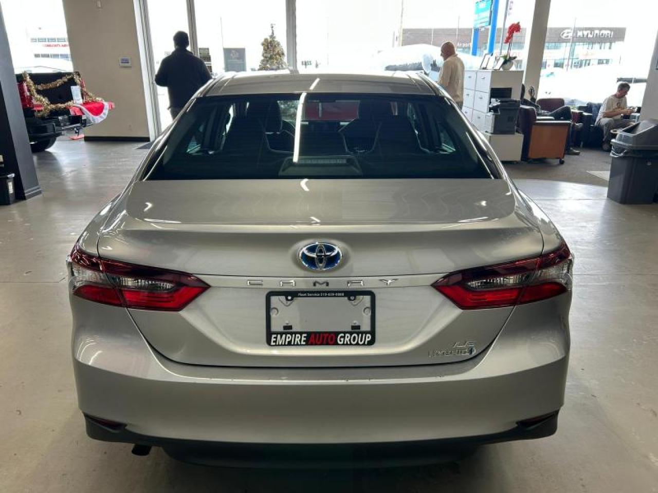 Used 2024 Toyota Camry HYBRID LE  HYBRID WITH BLACK CLOTH INTERIOR TECH PACKAGE APPLE CAR PLAY for sale in London, ON