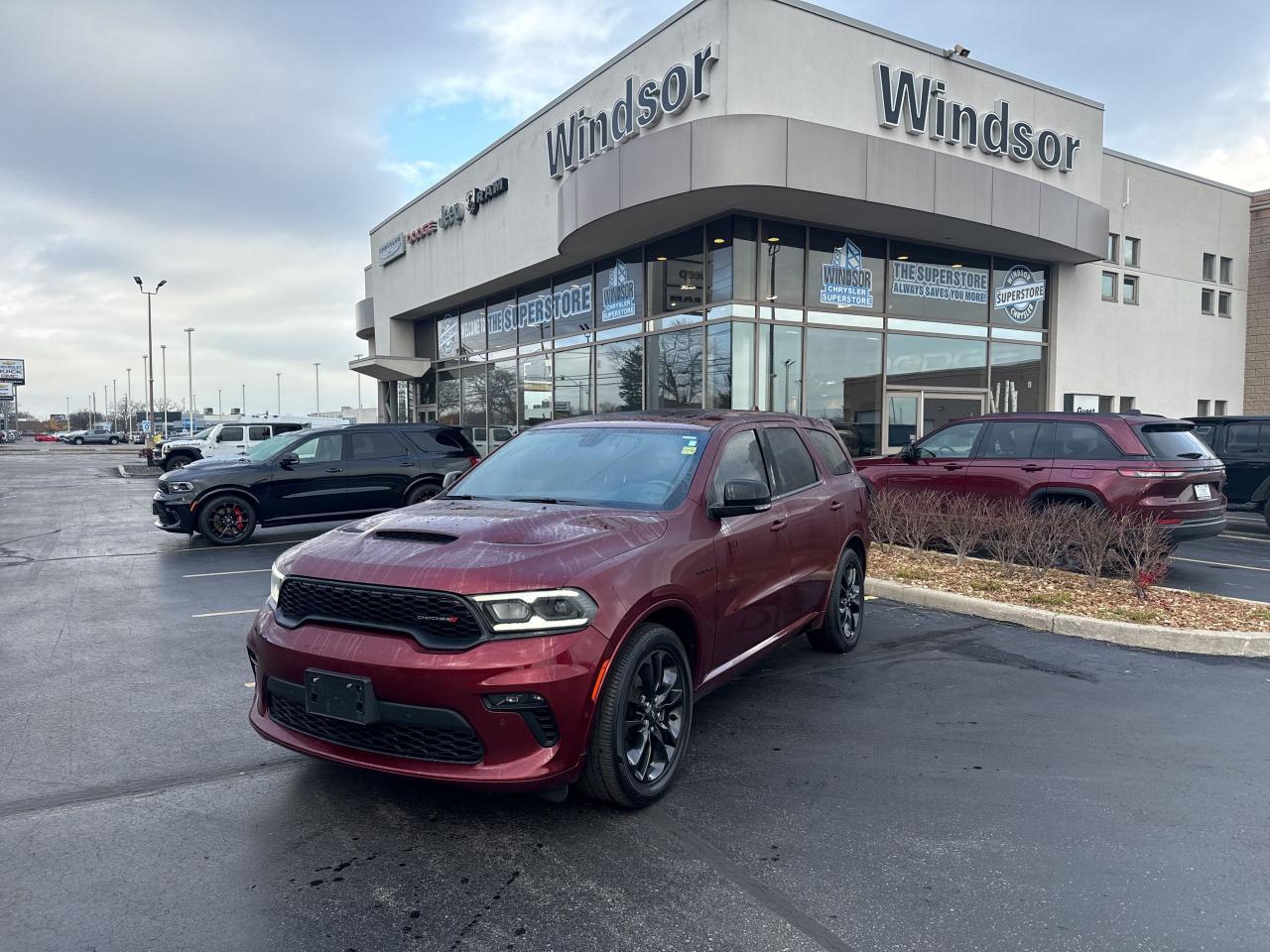 Odometer is 2160 kilometers below market average! Recent Arrival!

Octane Red Pearlcoat 2022 Dodge Durango R/T R/T | SUNROOF | 1 OWNER | NO CLAIMS R/T | SUNROOF | 1 OWNER | NO CLAIMS AWD 8-Speed Automatic HEMI 5.7L V8 VVT

**CARPROOF CERTIFIED**, AWD.

* PLEASE SEE OUR MAIN WEBSITE FOR MORE PICTURES AND CARFAX REPORTS * Buy in confidence at WINDSOR CHRYSLER with our 95-point safety inspection by our certified technicians. Searching for your upgrade has never been easier. You will immediately get the low market price based on our market research, which means no more wasted time shopping around for the best price, Its time to drive home the most car for your money today. OVER 100 Pre-Owned Vehicles in Stock! Our Finance Team will secure the Best Interest Rate from one of out 20 Auto Financing Lenders that can get you APPROVED! Financing Available For All Credit Types! Whether you have Great Credit, No Credit, Slow Credit, Bad Credit, Been Bankrupt, On Disability, Or on a Pension, we have options. Looking to just sell your vehicle? We buy all makes and models let us buy your vehicle. Proudly Serving Windsor, Essex, Leamington, Kingsville, Belle River, LaSalle, Amherstburg, Tecumseh, Lakeshore, Strathroy, Stratford, Leamington, Tilbury, Essex, St. Thomas, Waterloo, Wallaceburg, St. Clair Beach, Puce, Riverside, London, Chatham, Kitchener, Guelph, Goderich, Brantford, St. Catherines, Milton, Mississauga, Toronto, Hamilton, Oakville, Barrie, Scarborough, and the GTA.