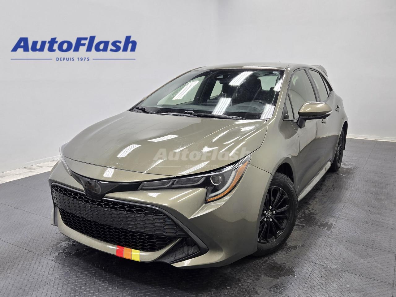 Used 2019 Toyota Corolla Hatchback CAMERA, CARPLAY, SIEGES CHAUFFANTS for sale in Saint-Hubert, QC