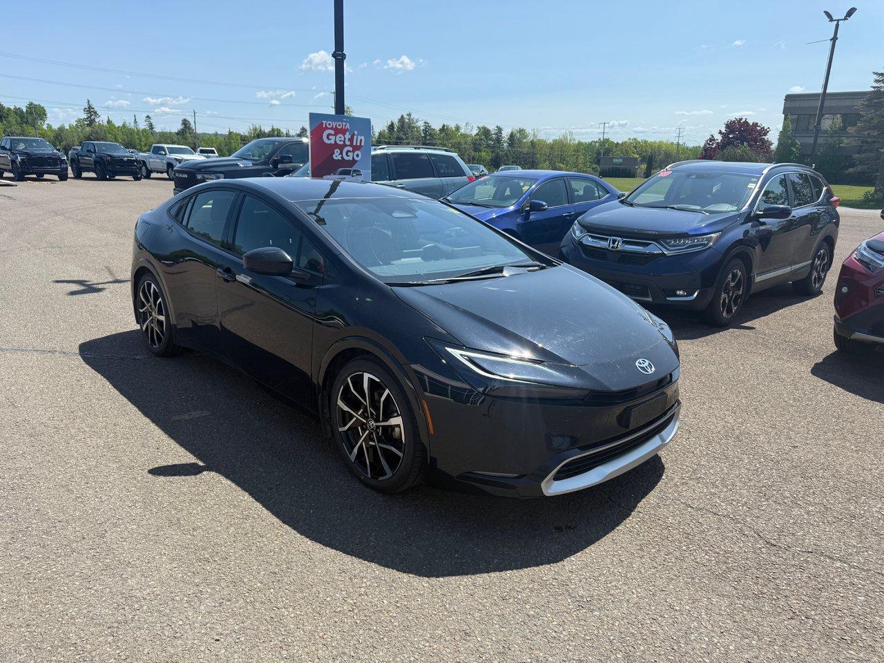 2023 Toyota Prius Prime XSE Premium Photo2