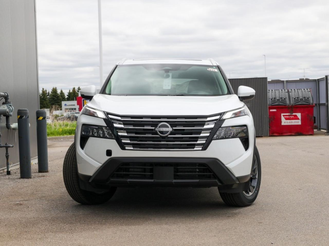 2025 Nissan Rogue SV Moonroof  - Moonroof -  Power Liftgate Photo