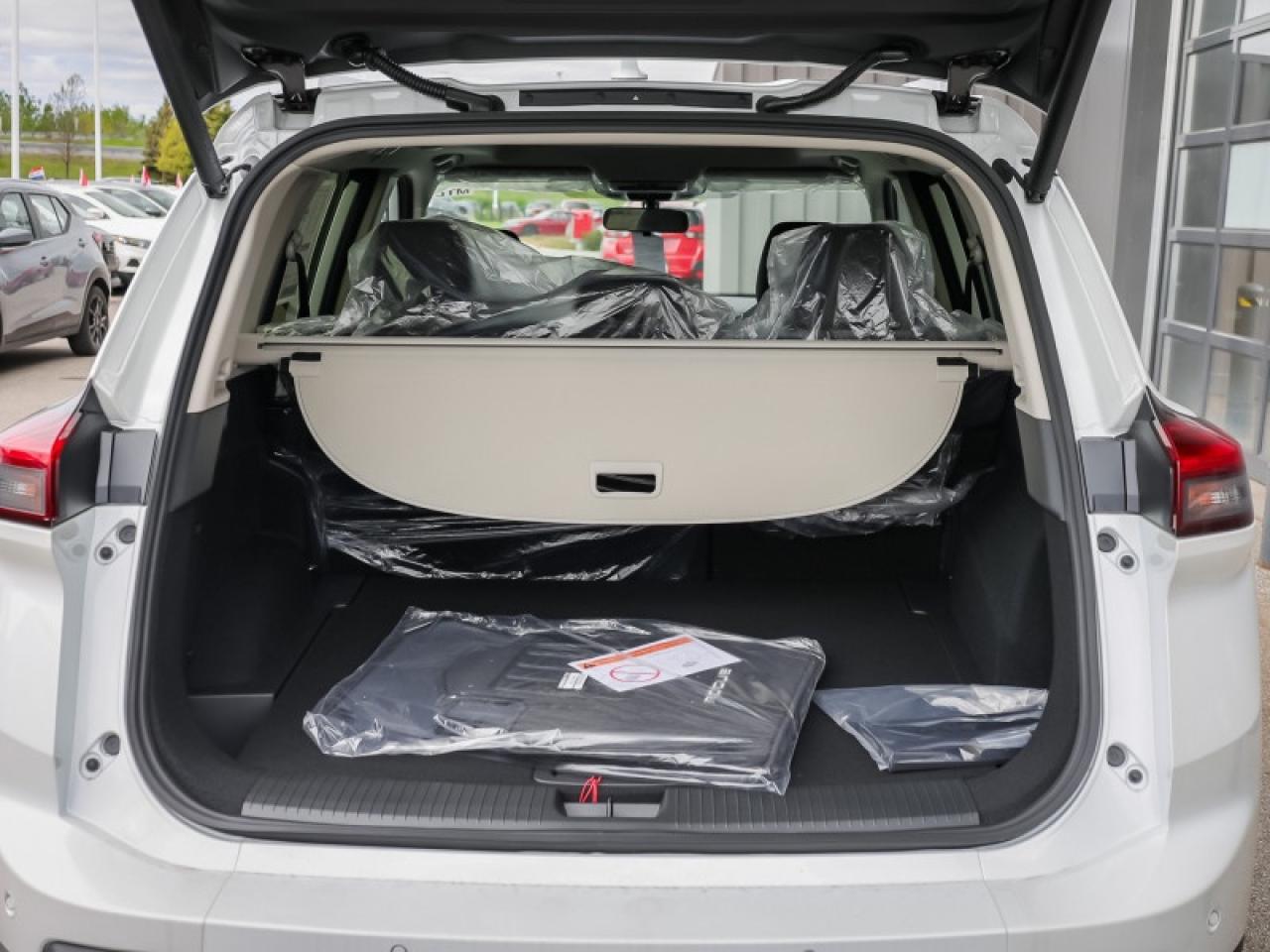 2025 Nissan Rogue SV Moonroof  - Moonroof -  Power Liftgate Photo